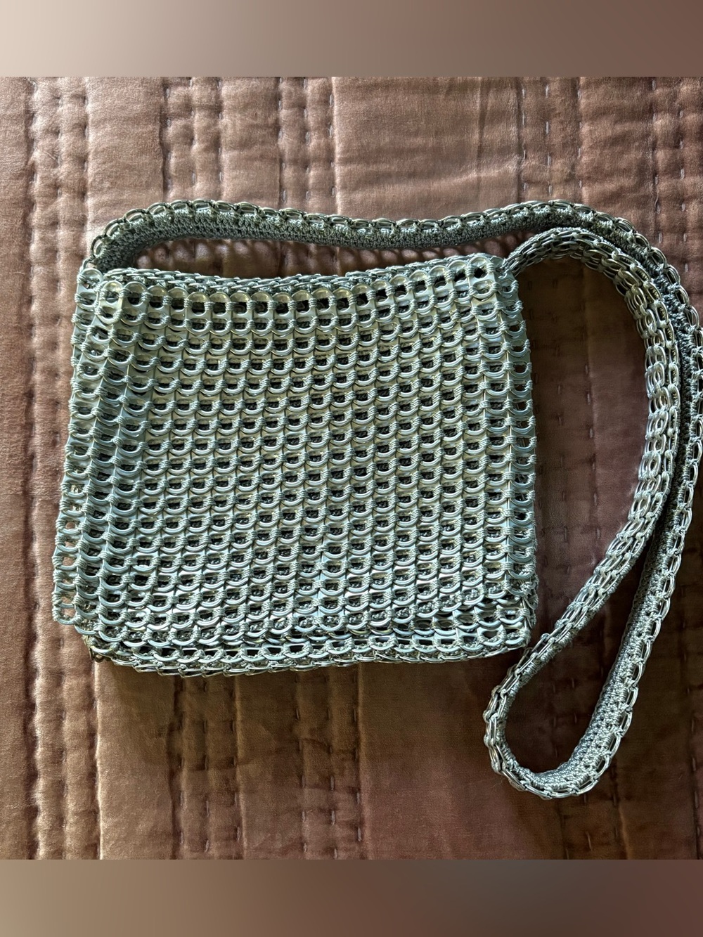 Escama Vintage handmade crochet crossbody created from aluminum soda can tabs